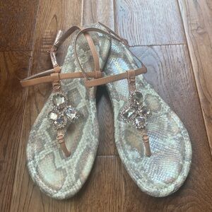 Arturo Chiang Sandals Women’s Size 9 Peach with Jewel Detailing
